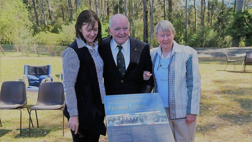 Jill Atkinson with Neale and Velma Lavis. Mr Lavis unveiled a memorial sign dedicated to his Olympic gold medal achievement on September 30. Photo: supplied