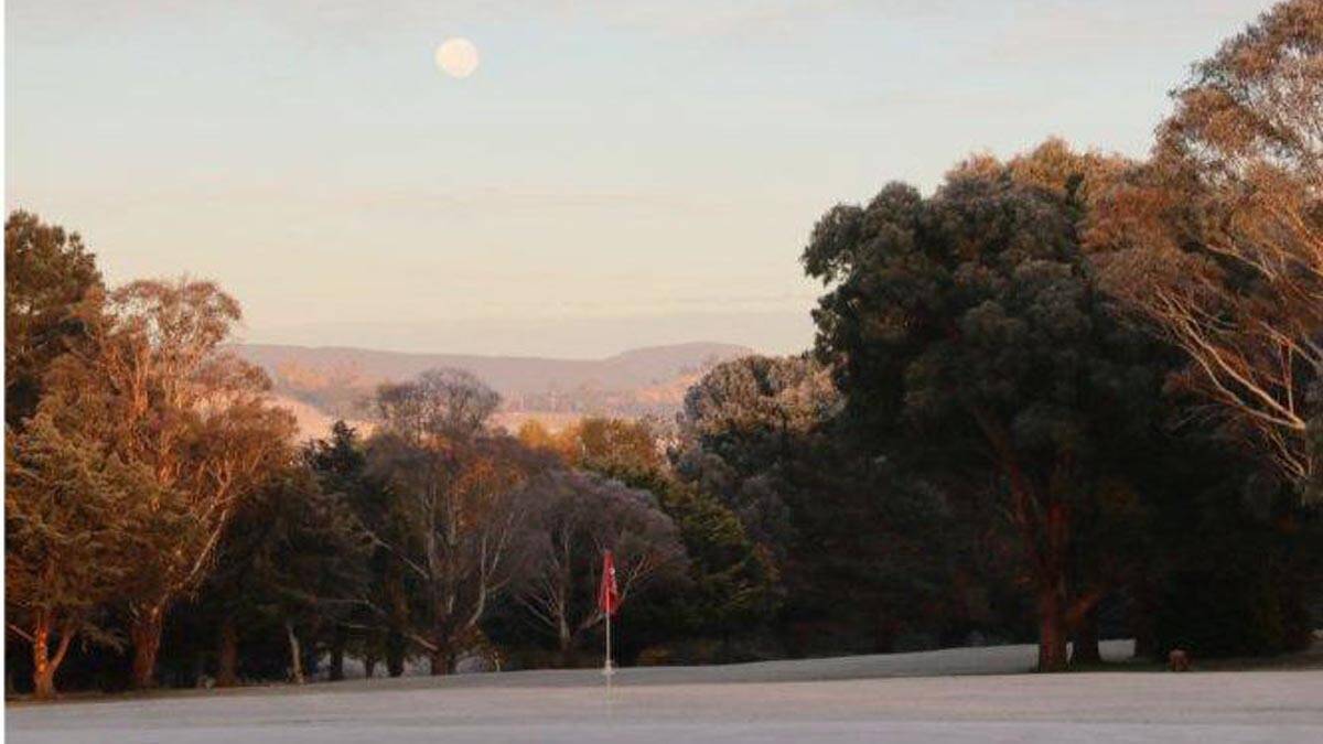 A beautiful course in heavy frost. Photo: Kathy Toirkens. 