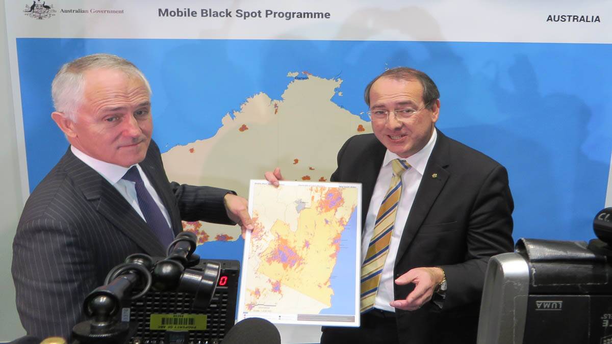 Minister for Communications Malcolm Turnbull and Member for eden Monaro Peter Hendy making the announcement last week. 