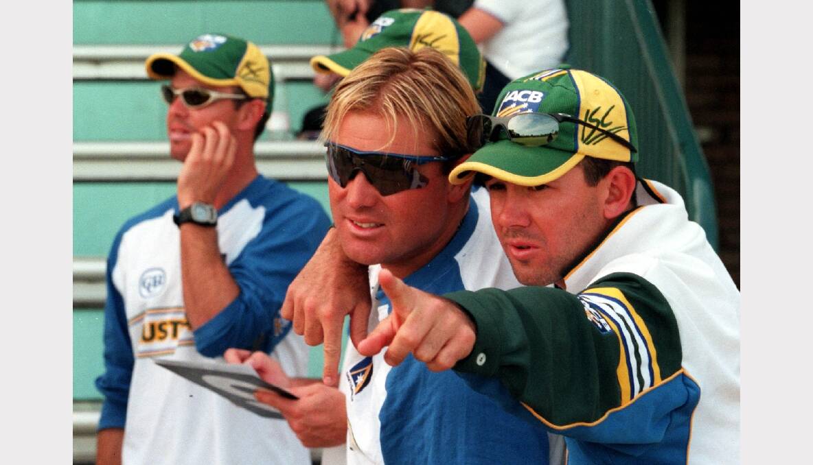 Shane Warne and Ricky Ponting at training in November 1999.