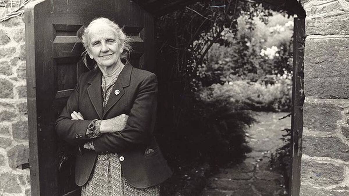 Dame Elisabeth at her home in January 1989.