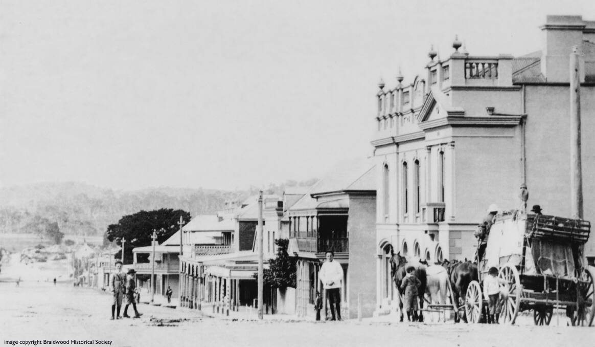 Wallace Street with the Braidwood Literary Institute, now the council offices, in the foreground