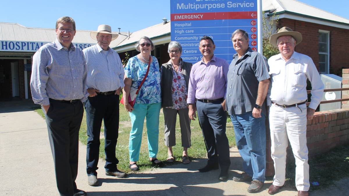 Deputy Premier Troy Grant and John Barilaro with member of the Braidwood Health consultative committee, announcing a $5 upgrade to the Braidwood MPS, if re-elected. 