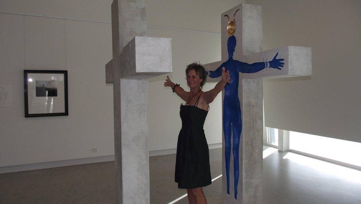 Victoria Royds with her sculpture at the opening. Photo John Gannon