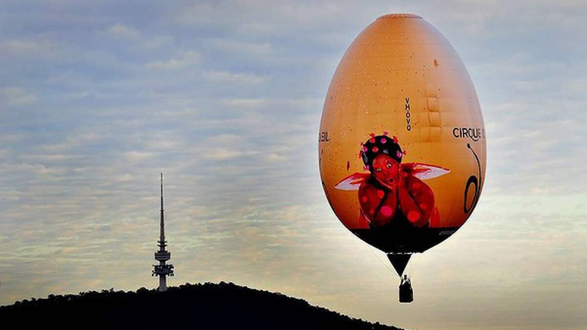 Cirque Du Soleil's OVO (Egg) hot air balloon flies over the ACT in September last year. Photo: Colleen Petch