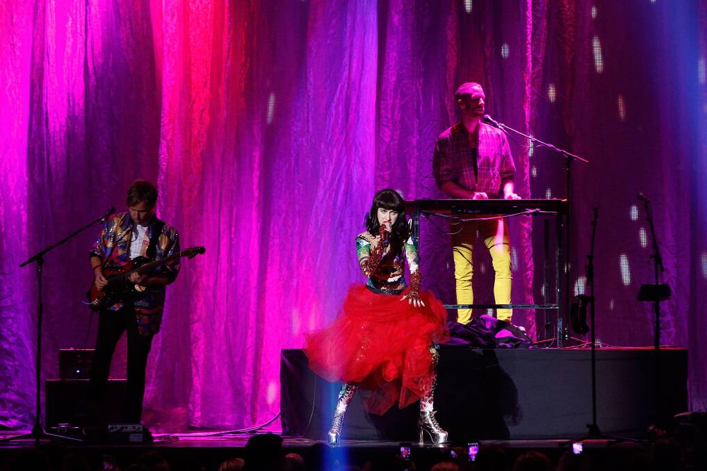 Kimbra performs on stage at the 26th Annual ARIA Awards 2012. Photo by Don Arnold/Getty Images